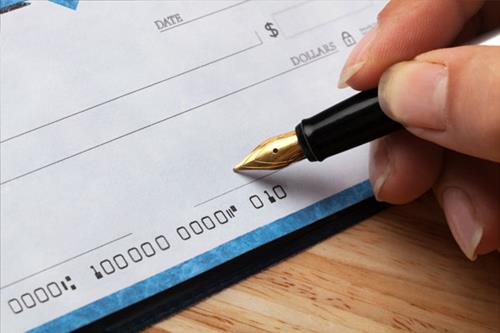 cheque-debt-bills-signature-96.jpg - Real Estate News